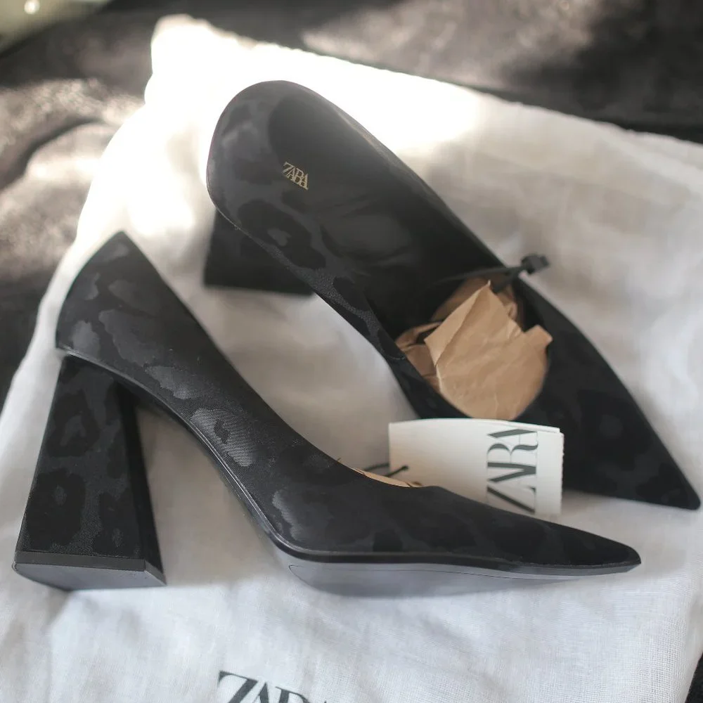 Zara Black Patterned Heels - Picture 2 of 6